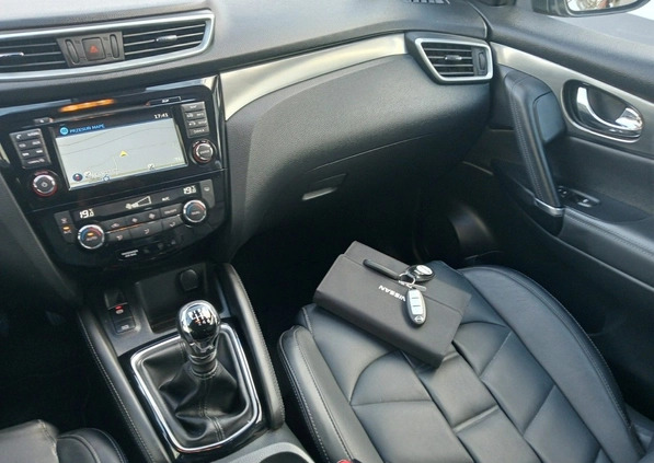 Nissan Qashqai cena 78900 przebieg: 113693, rok produkcji 2017 z Bełchatów małe 781
